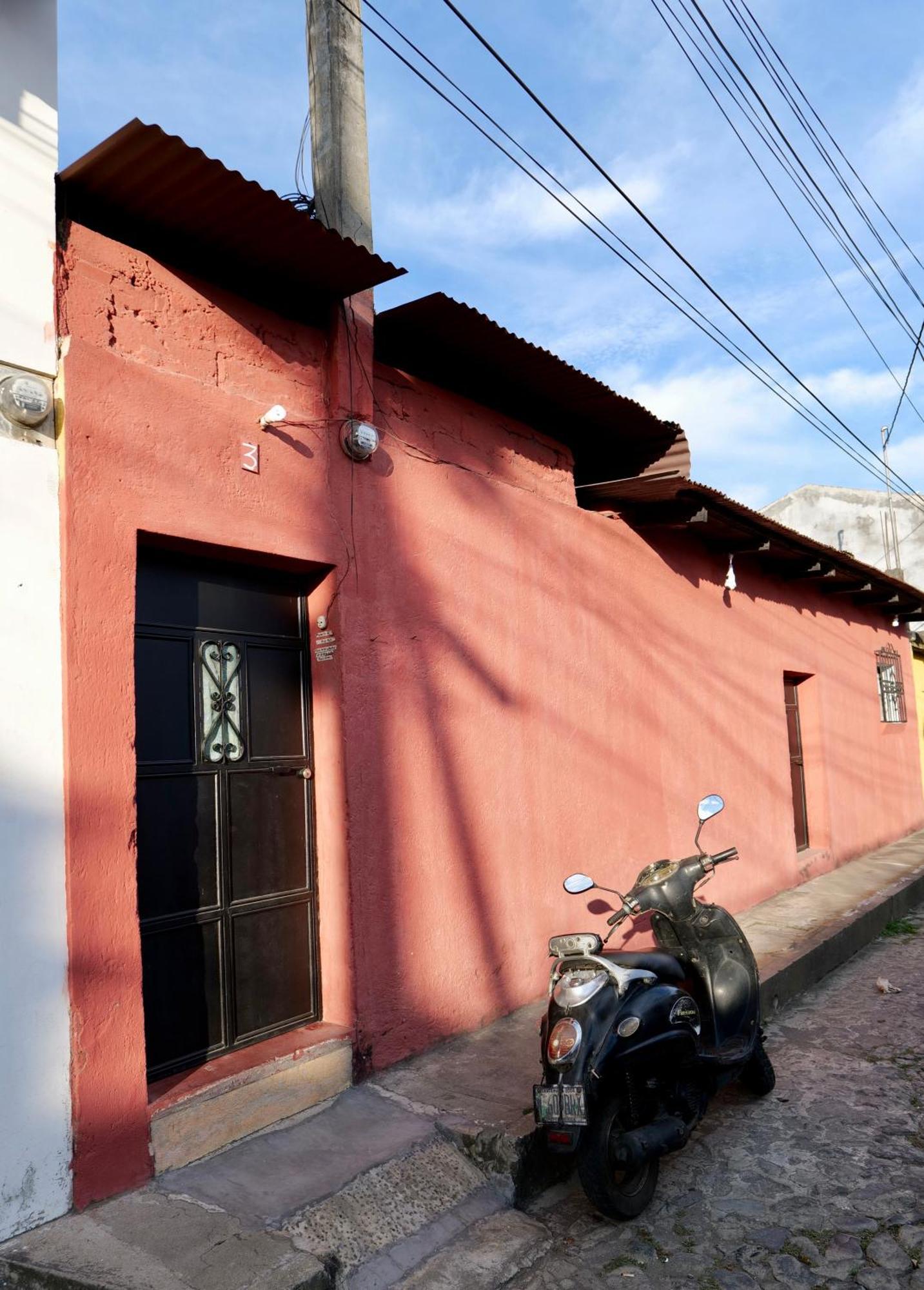 Wonderland Hostel Antigua Buitenkant foto