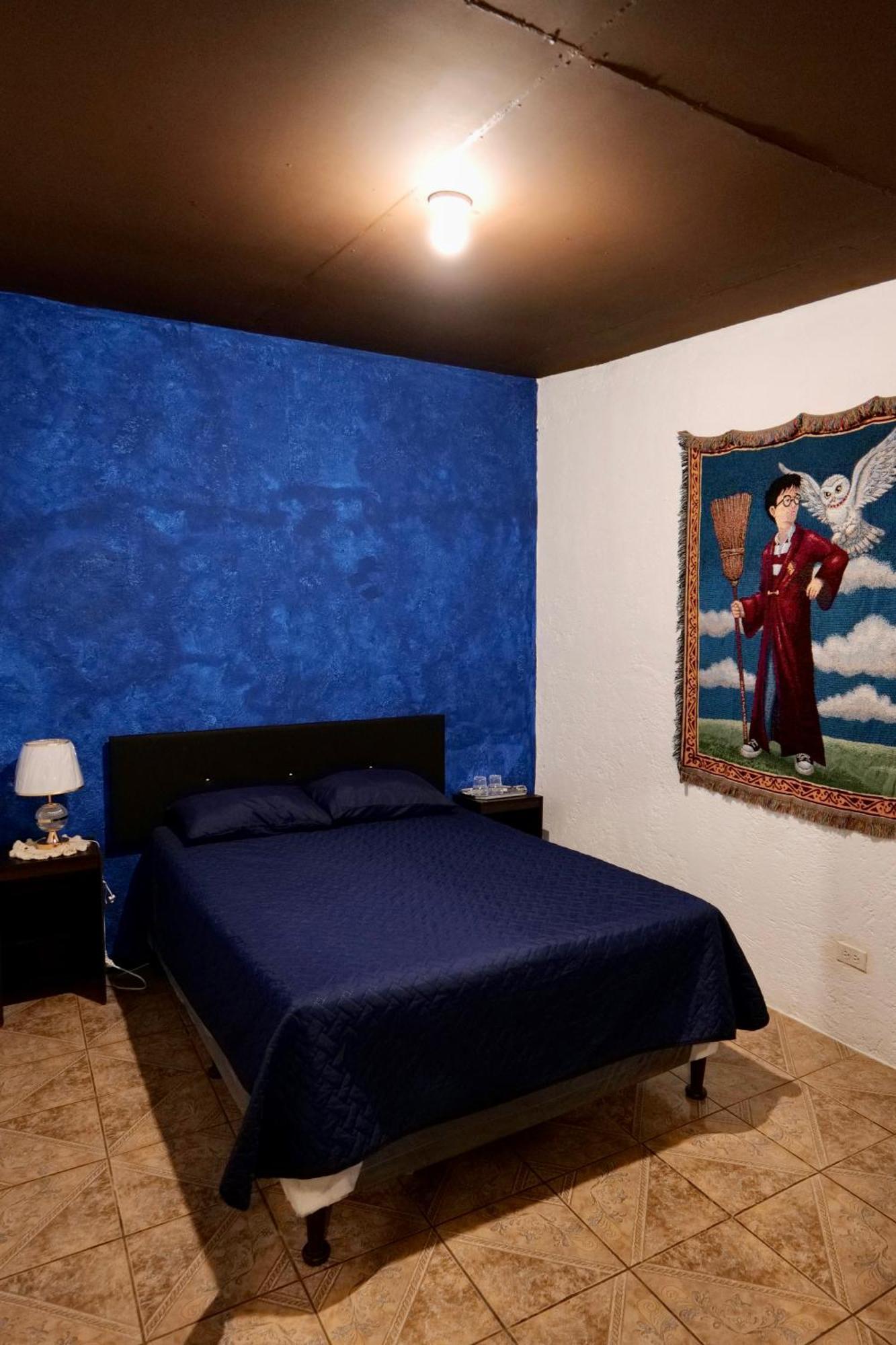 Wonderland Hostel Antigua Buitenkant foto