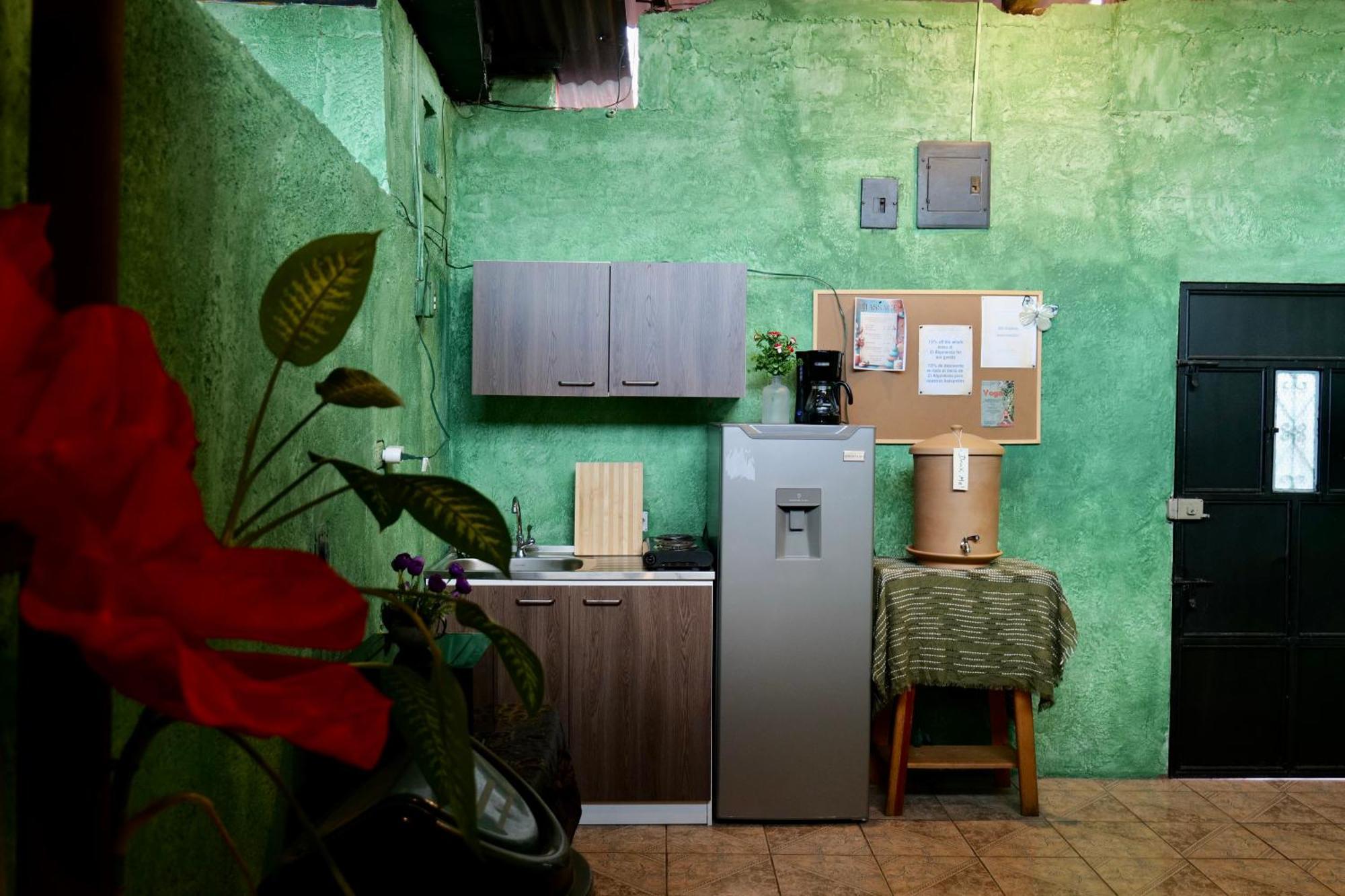 Wonderland Hostel Antigua Buitenkant foto
