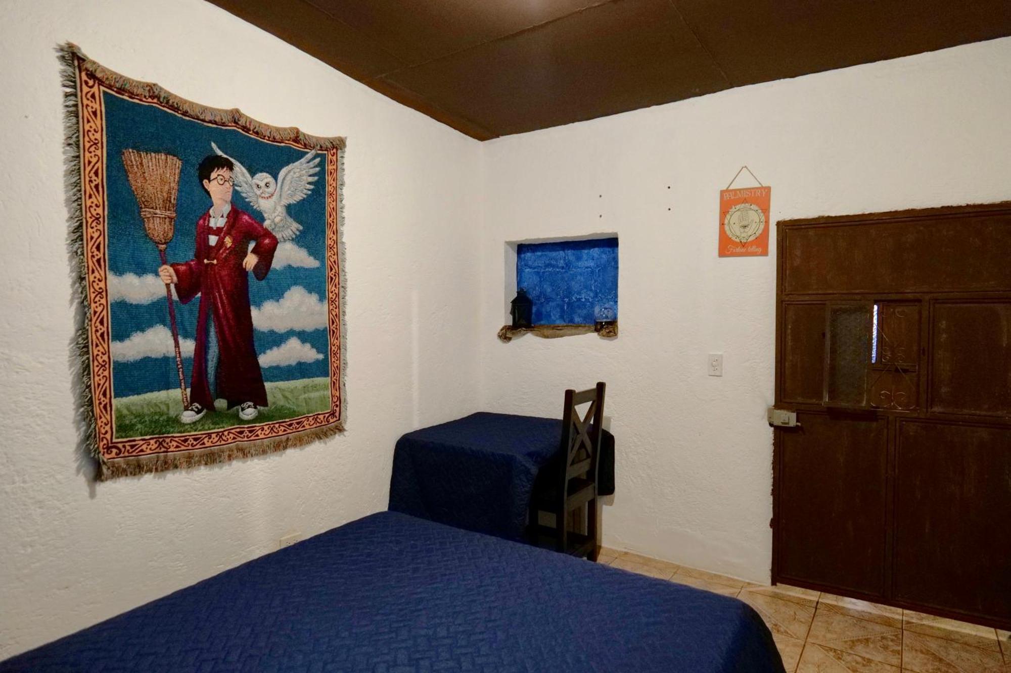 Wonderland Hostel Antigua Buitenkant foto