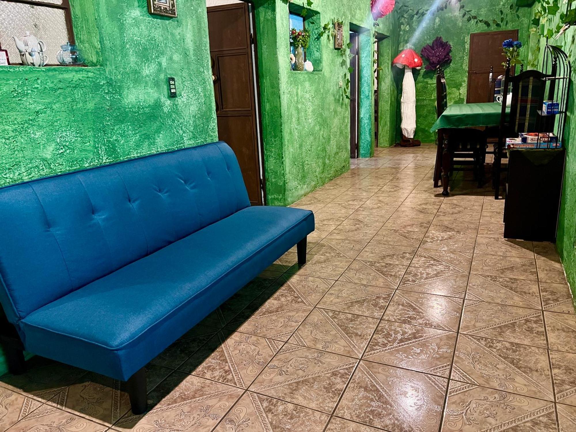 Wonderland Hostel Antigua Buitenkant foto